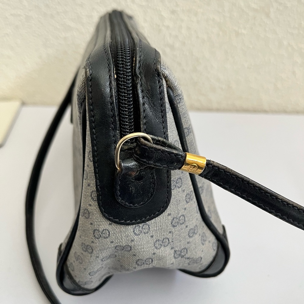 Gucci Black and Gold Interior Bag - Picture 9 of 10